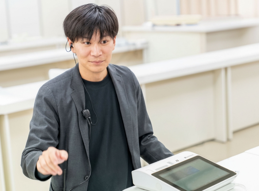 屋外イベントのレジ風景